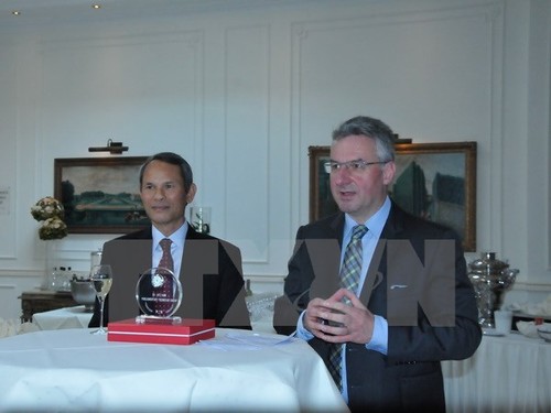 Get-together for European parliamentarians in Belgium  - ảnh 1